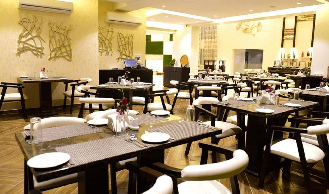 The Flora Grand, Vasco, Goa 3*